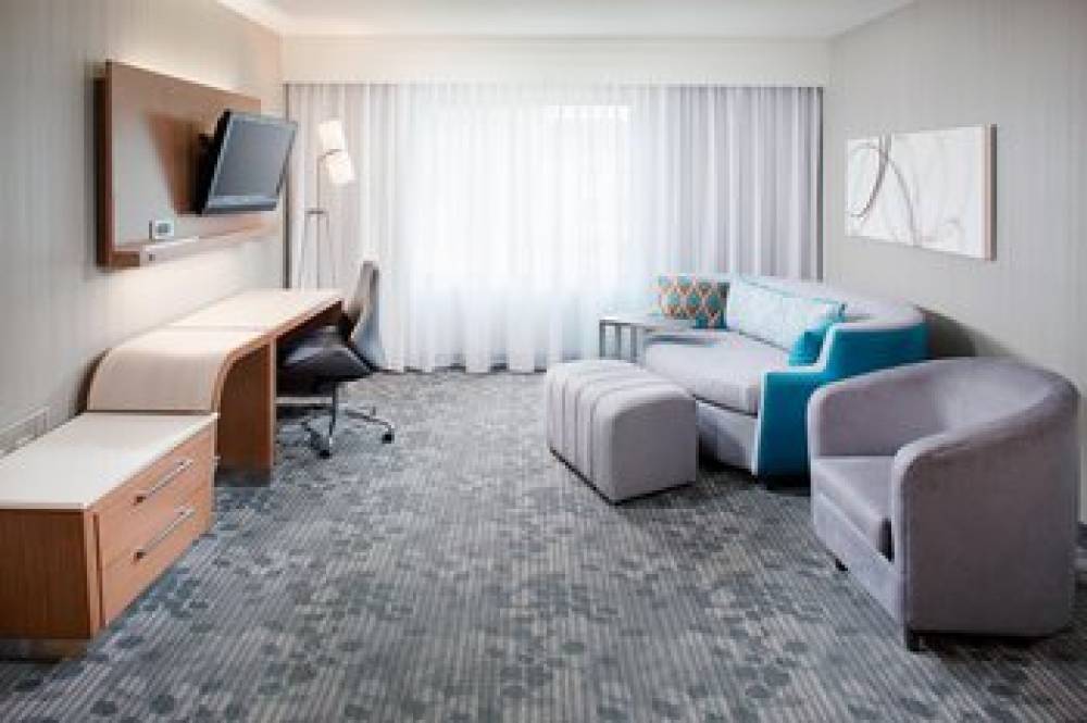 Courtyard By Marriott Richmond Airport 7