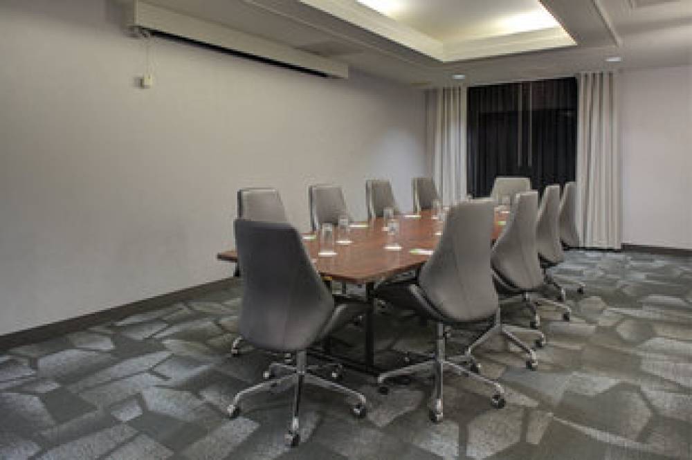 Courtyard By Marriott Richmond Chester 8