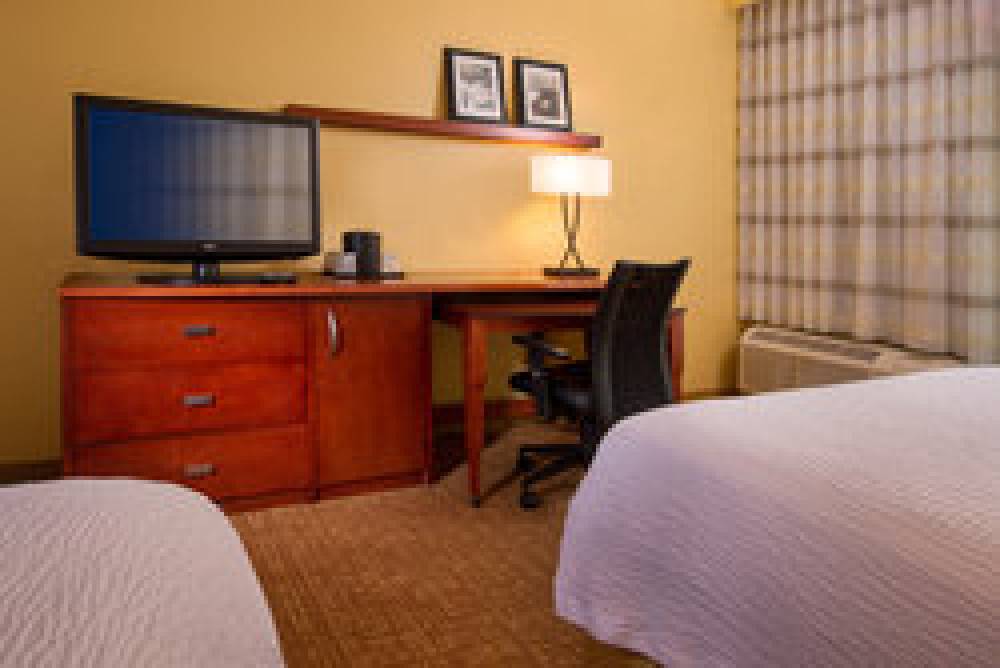 Courtyard By Marriott Richmond Scotts Addition 9