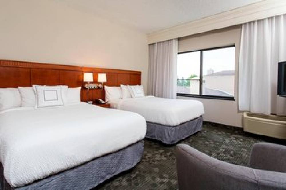 Courtyard By Marriott Rochester Brighton 6