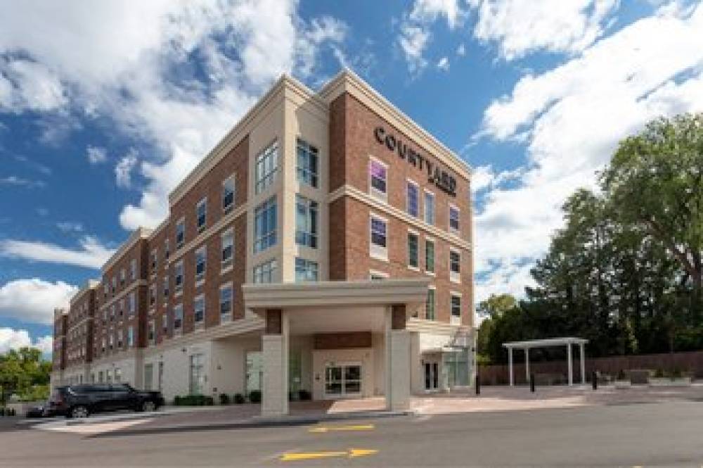 Courtyard By Marriott Rochester Downtown