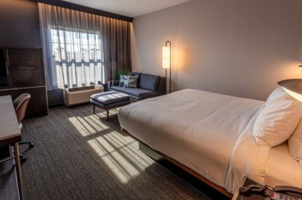 Courtyard By Marriott Rochester Downtown 10