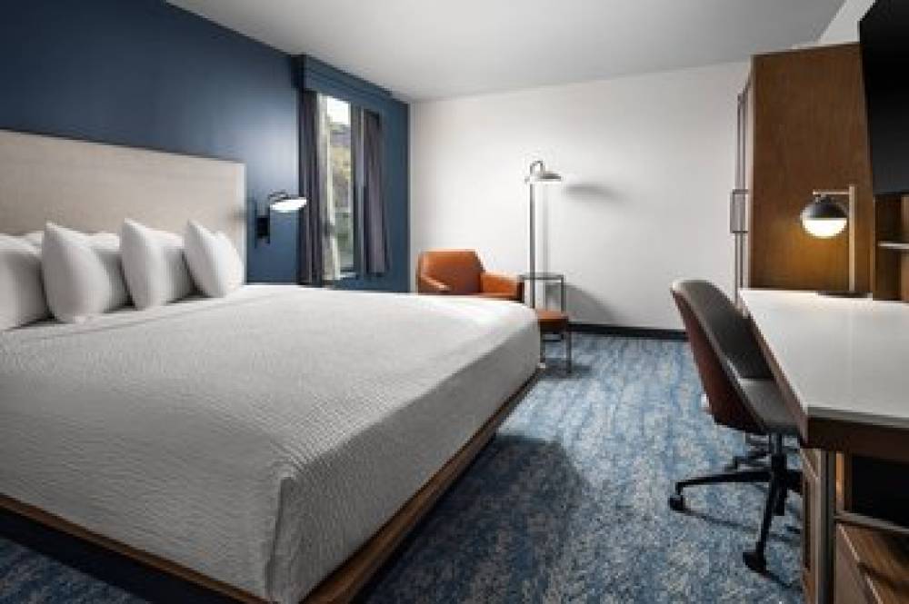Courtyard By Marriott San Diego Mission Valley Hotel Circle 7