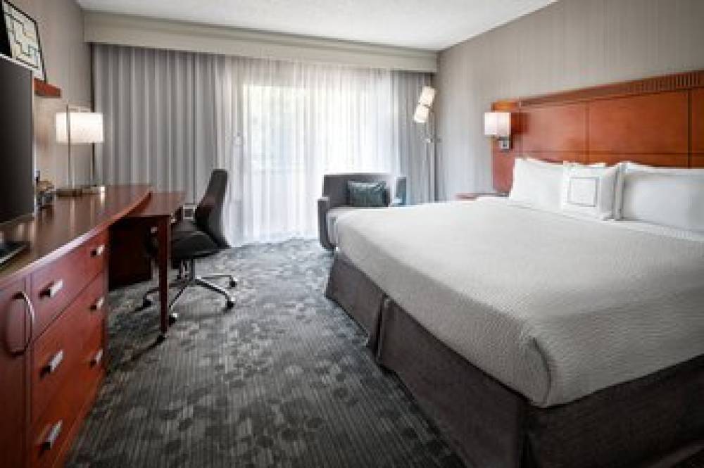 Courtyard By Marriott San Jose Cupertino 10