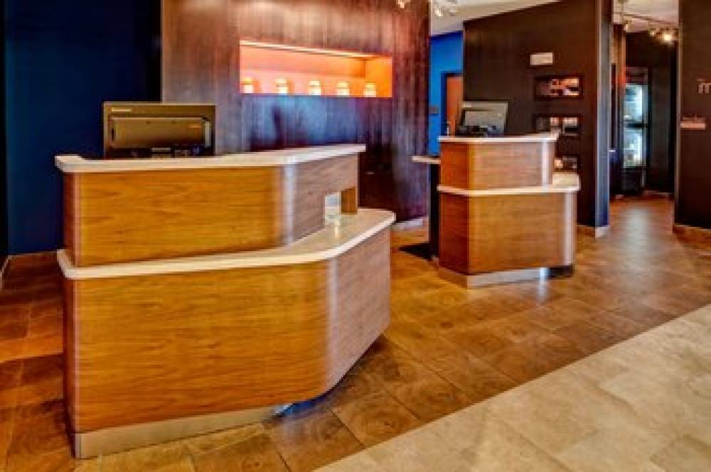 Courtyard By Marriott San Marcos
