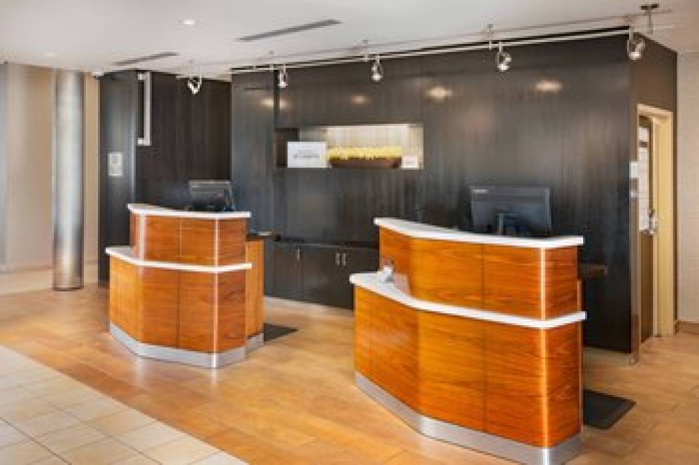 Courtyard By Marriott Santa Ana Orange County 4