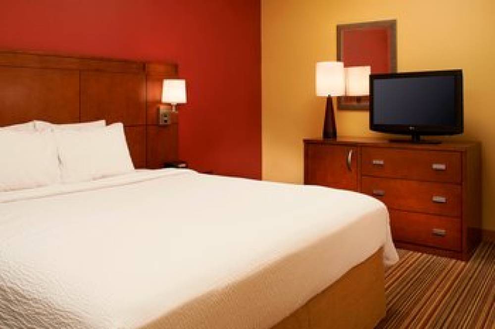 Courtyard By Marriott St Louis Downtown West 4