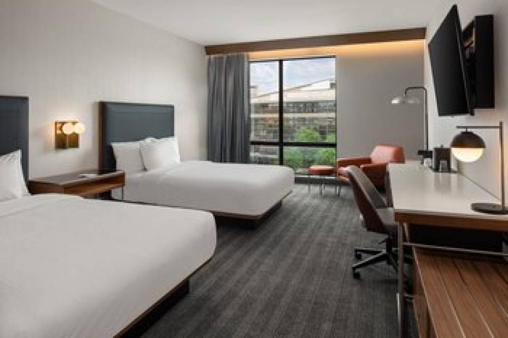 Courtyard By Marriott St Paul Downtown 8