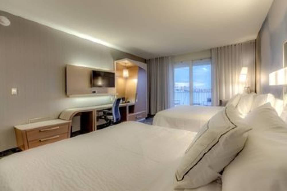 Courtyard By Marriott St Petersburg Clearwater Madeira Beach 10