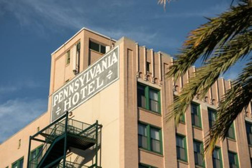 Courtyard By Marriott St Petersburg Downtown 3