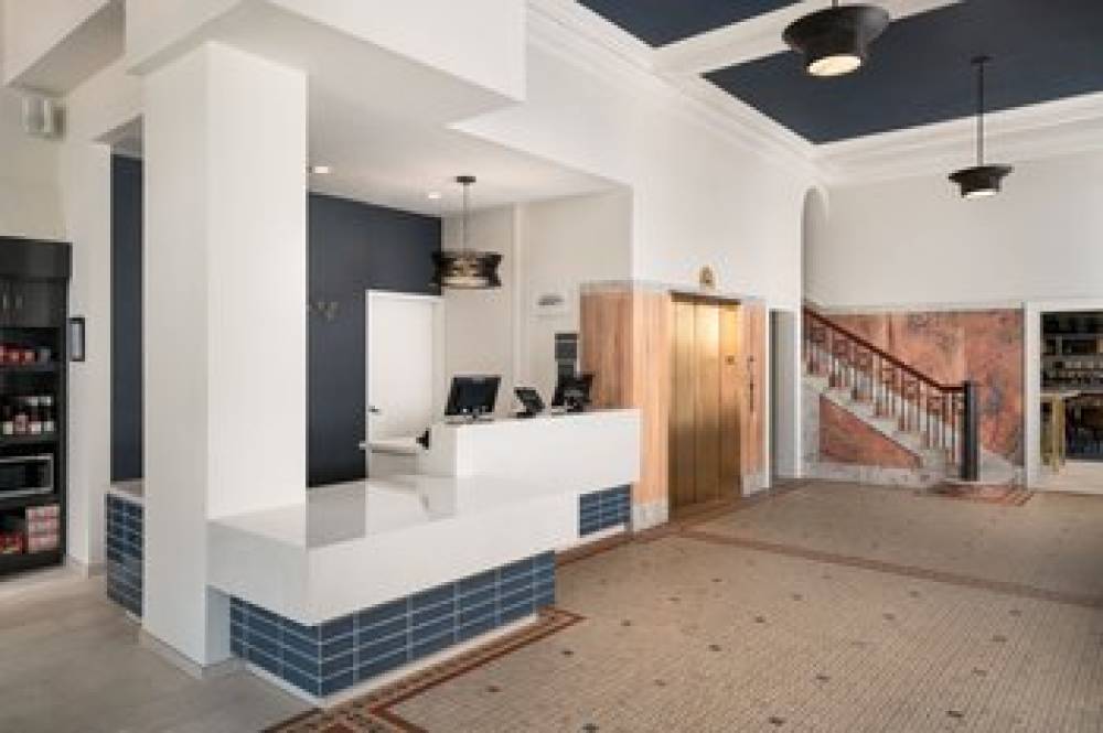 Courtyard By Marriott St Petersburg Downtown 5