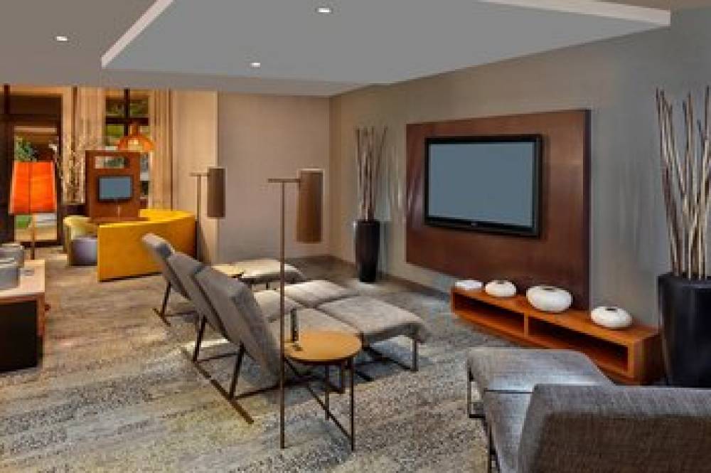 Courtyard By Marriott Stuart 7