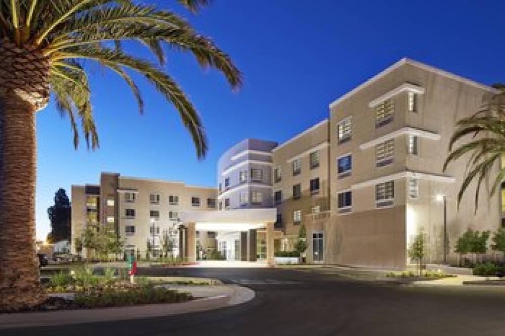 Courtyard By Marriott Sunnyvale Mountain View 1