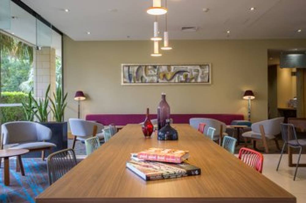 Courtyard By Marriott Sydney-North Ryde 5