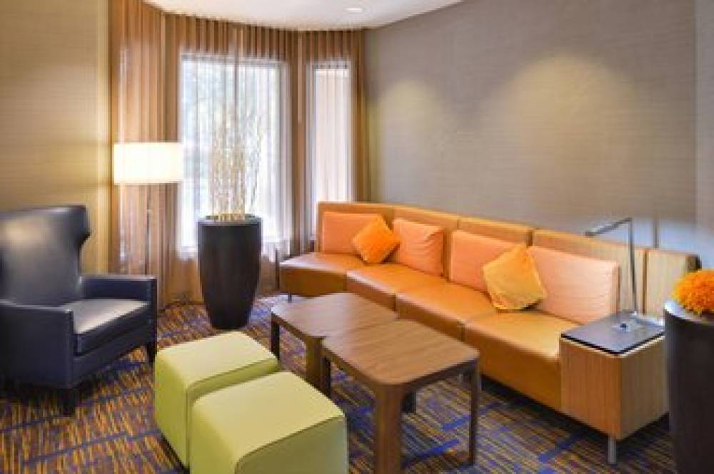 Courtyard By Marriott Tampa North I-75 Fletcher 5
