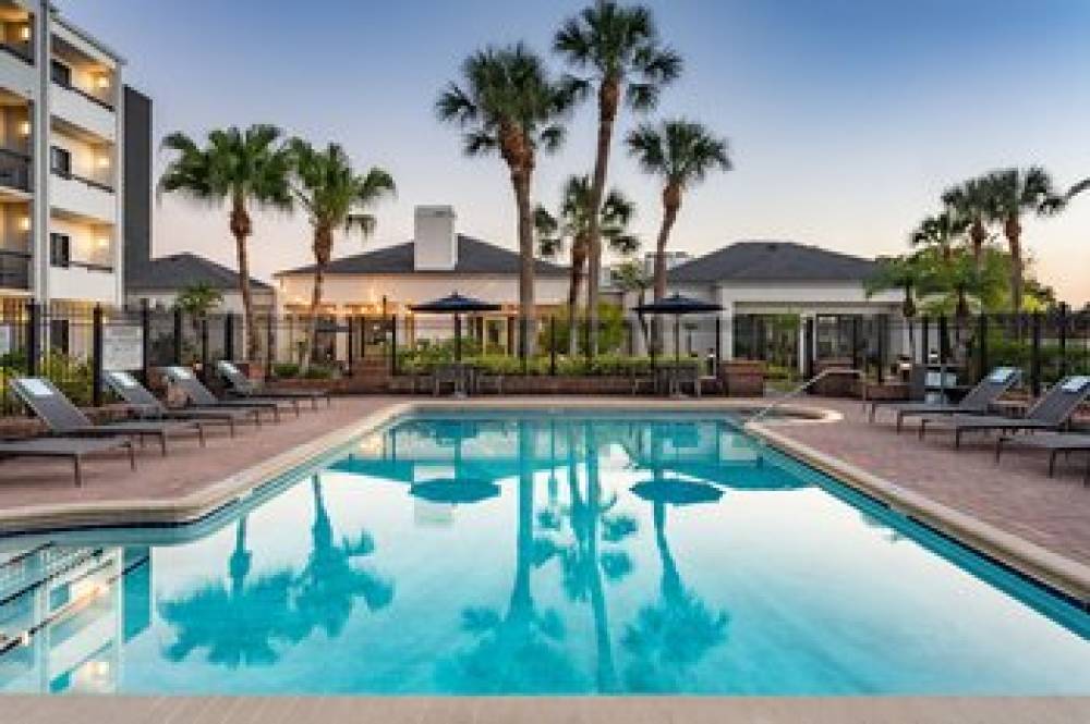 Courtyard By Marriott Tampa Westshore Airport 1