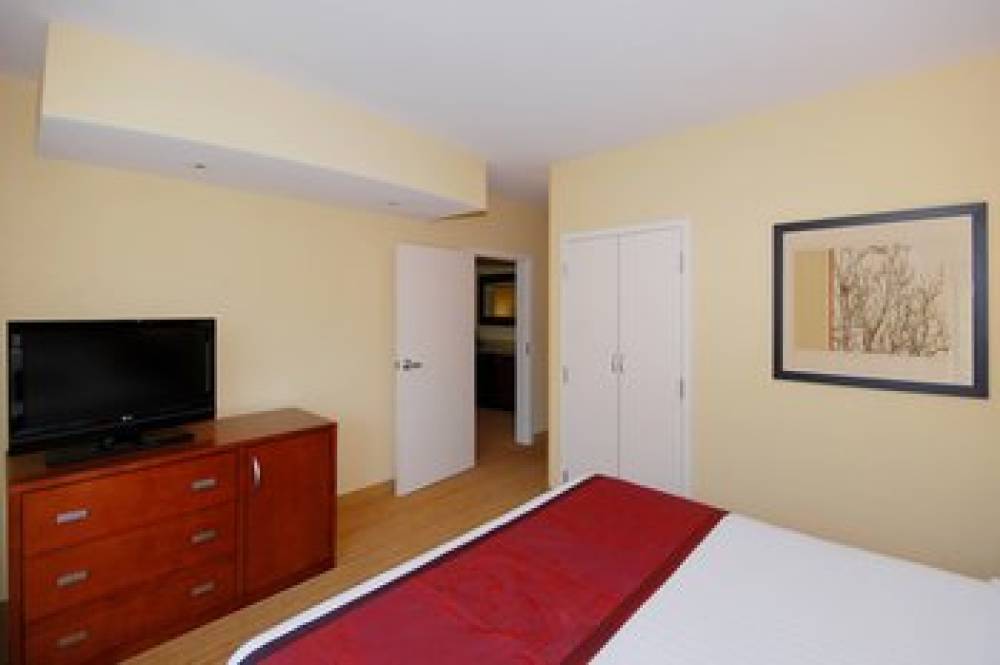 Courtyard By Marriott Vicksburg 8