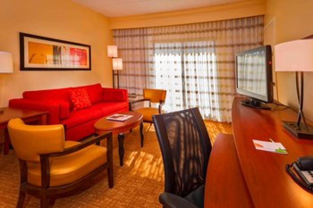 Courtyard By Marriott Virginia Beach Norfolk 9