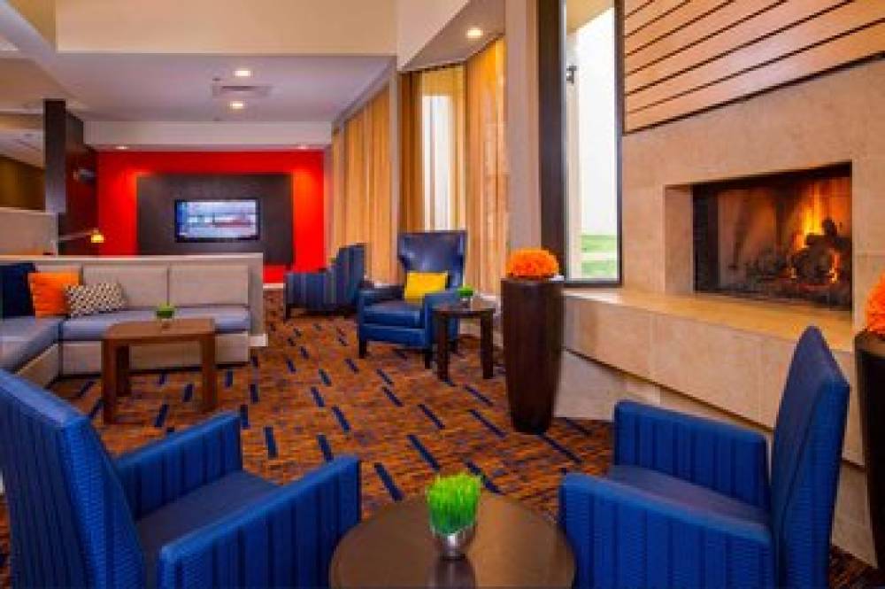 Courtyard By Marriott Virginia Beach Norfolk 1