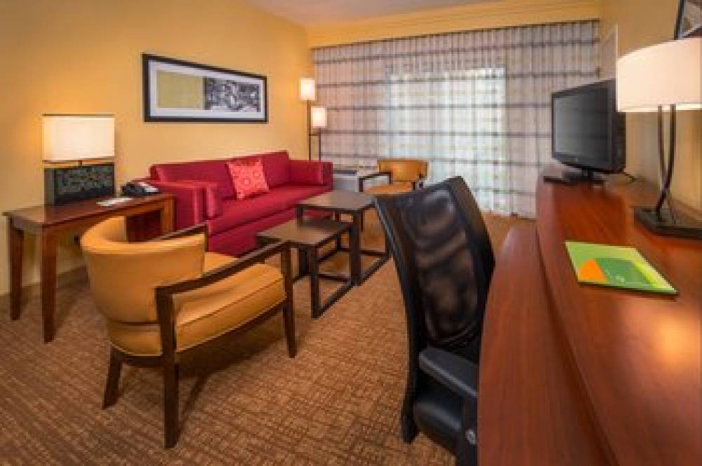 Courtyard By Marriott Williamsburg Busch Gardens Area 9