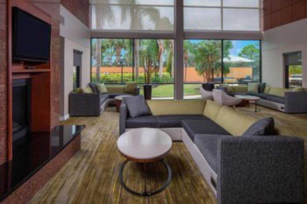 Courtyard By Marrriott Daytona Beach Speedway-Airport 10