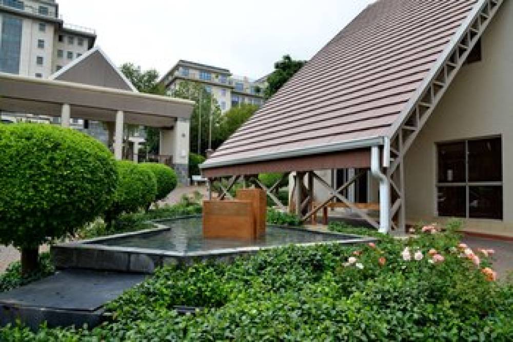 COURTYARD SANDTON 2