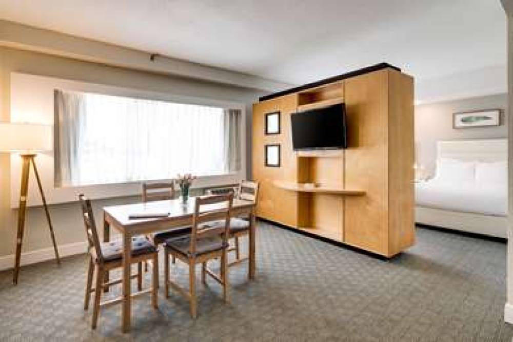 CREST HOTEL SUITES 10