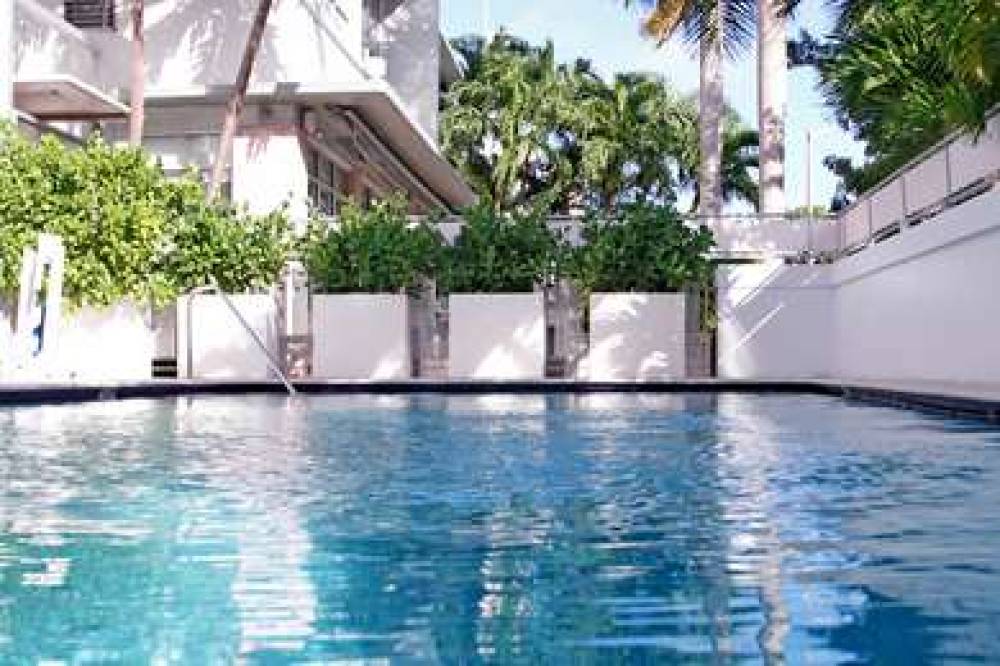 CREST HOTEL SUITES 4