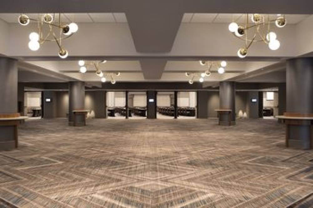 Crowne Plaza ATLANTA PERIMETER AT RAVINIA 2