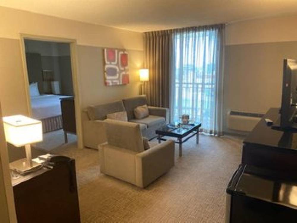 Crowne Plaza CHICAGO WEST LOOP 1