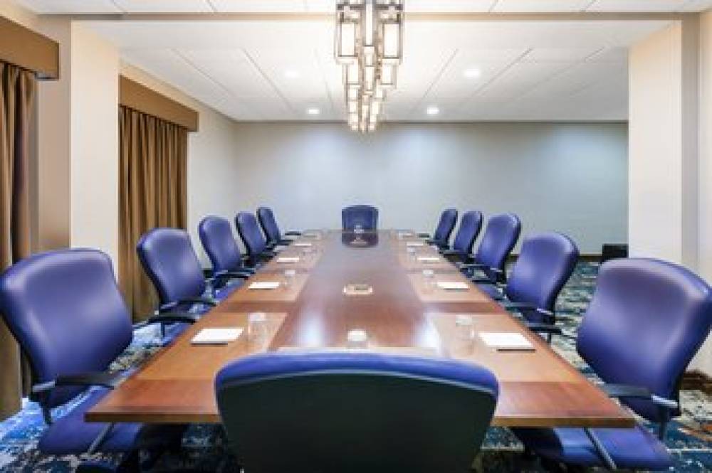 Crowne Plaza COLUMBUS NORTH- WORTHINGTON 7