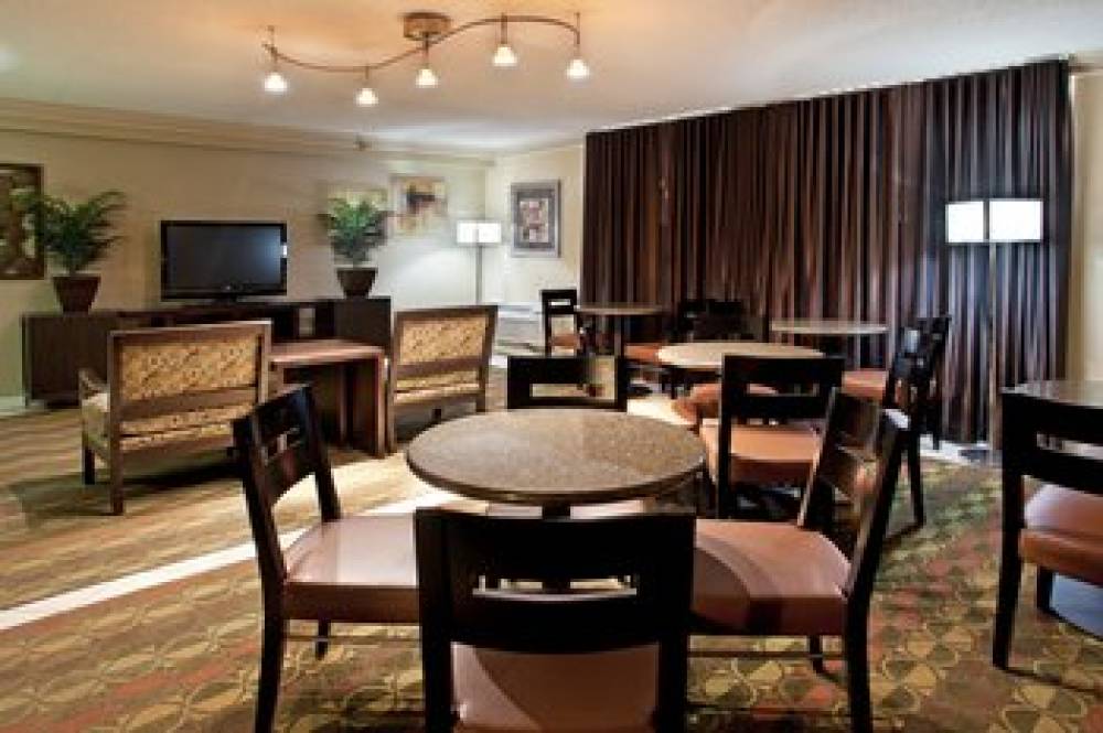 Crowne Plaza COLUMBUS NORTH- WORTHINGTON 2