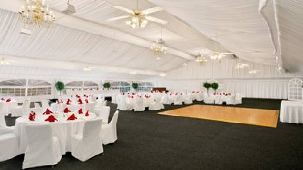 Crowne Plaza COLUMBUS NORTH- WORTHINGTON 4