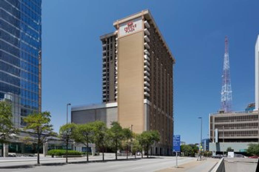 Crowne Plaza DALLAS DOWNTOWN 1