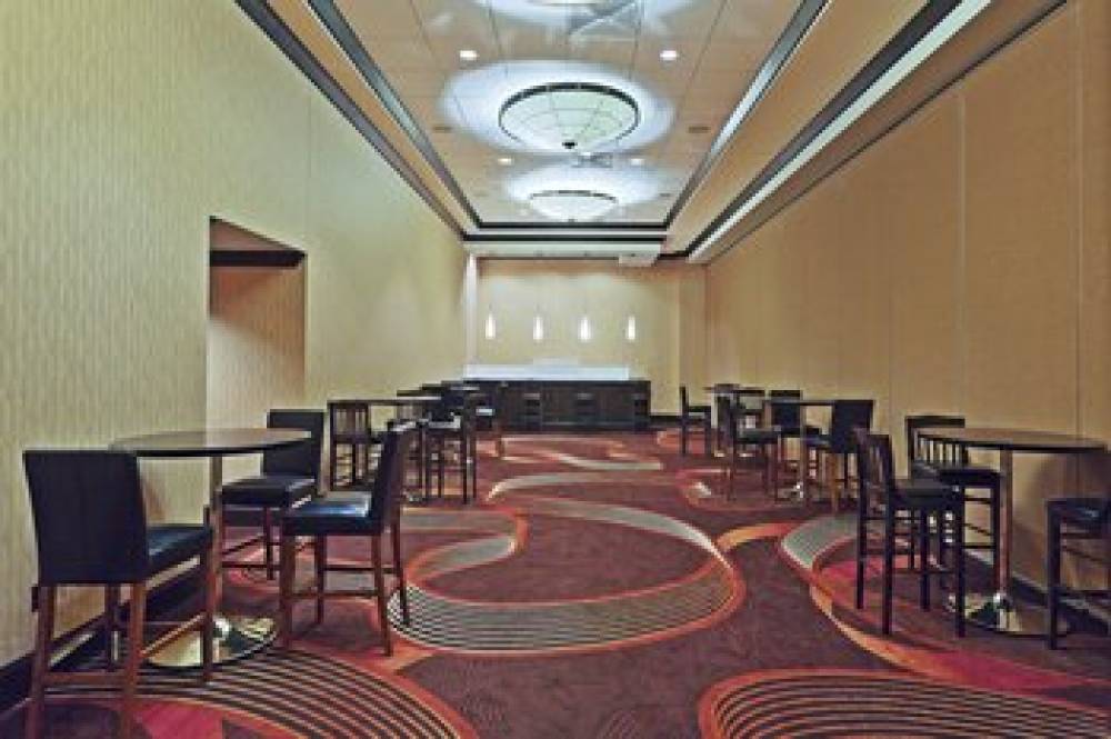 Crowne Plaza DALLAS DOWNTOWN 4