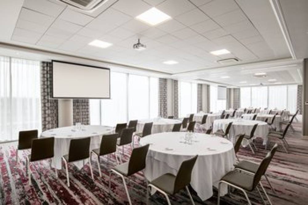 CROWNE PLAZA DOCKLANDS 4