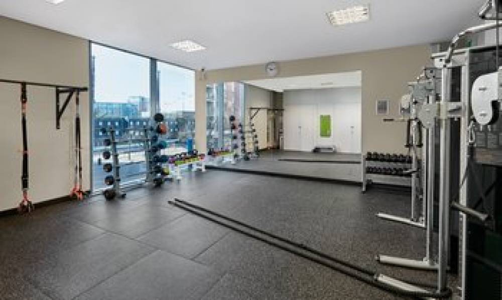 CROWNE PLAZA DOCKLANDS 9