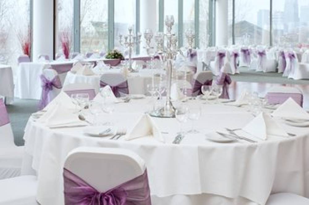 CROWNE PLAZA DOCKLANDS 10