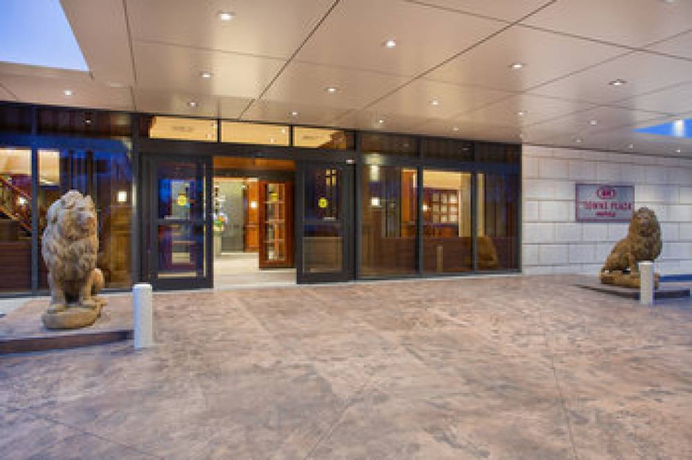 CROWNE PLAZA DTWN UNIV BY IHG 2