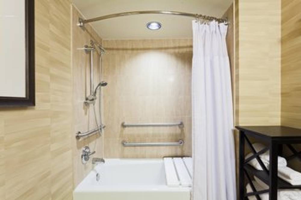 Crowne Plaza JACKSONVILLE AIRPORT/I-95N 3