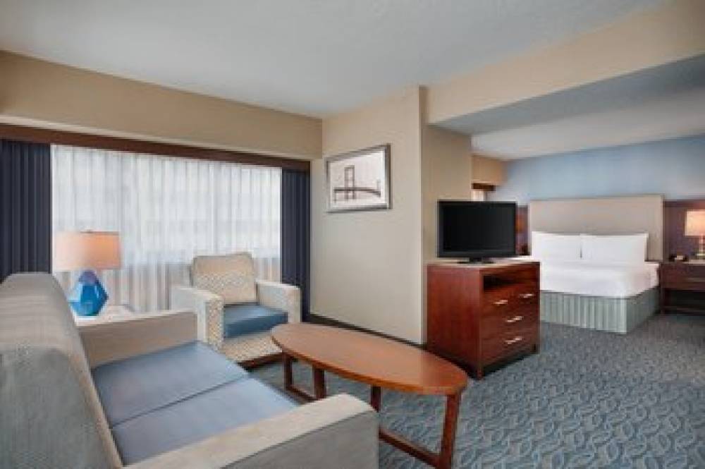Crowne Plaza LOS ANGELES HARBOR HOTEL 6