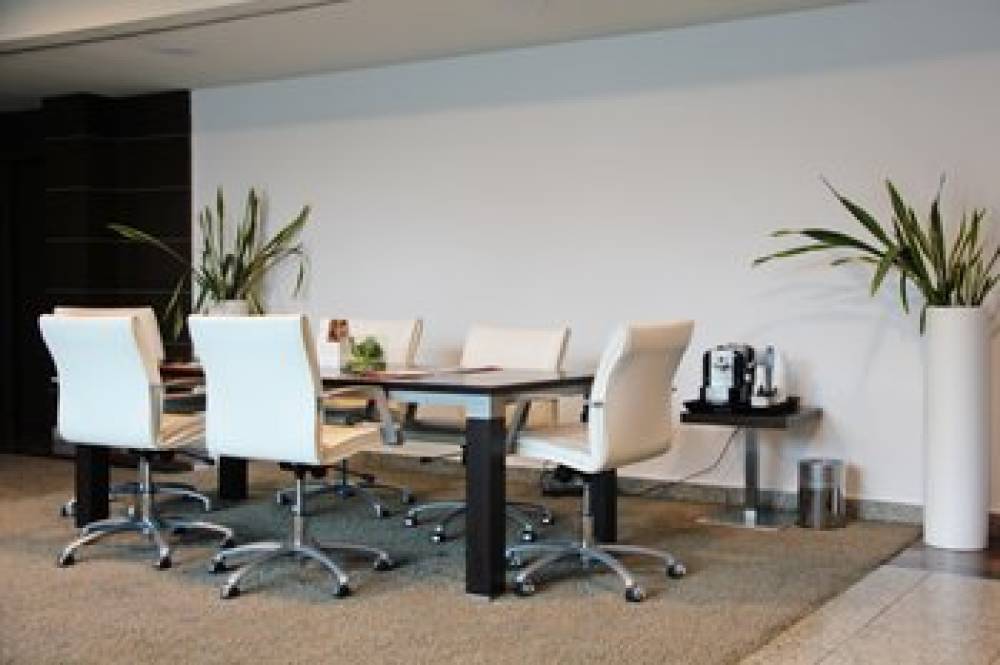 Crowne Plaza MADRID AIRPORT 6