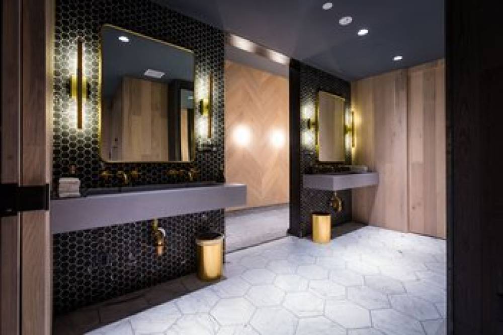 CROWNE PLAZA MIDTOWN MANHATTAN 5