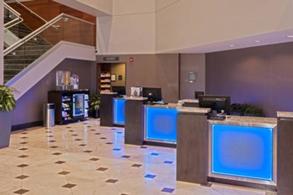 CROWNE PLAZA MSP AIRPORT MALL 5