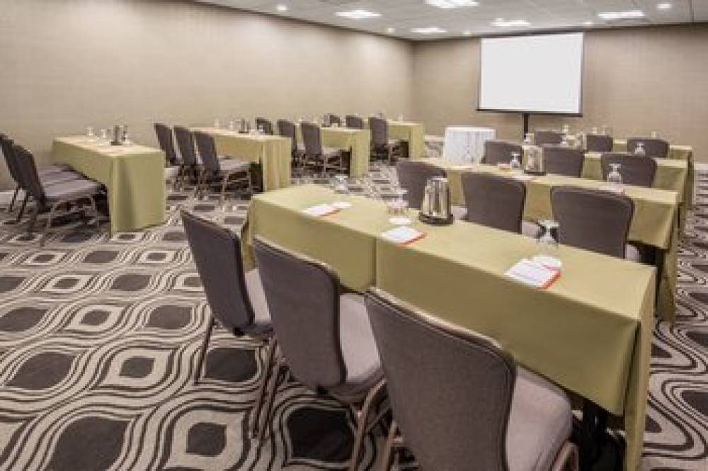 CROWNE PLAZA PHX AIRPORT BY IHG 4