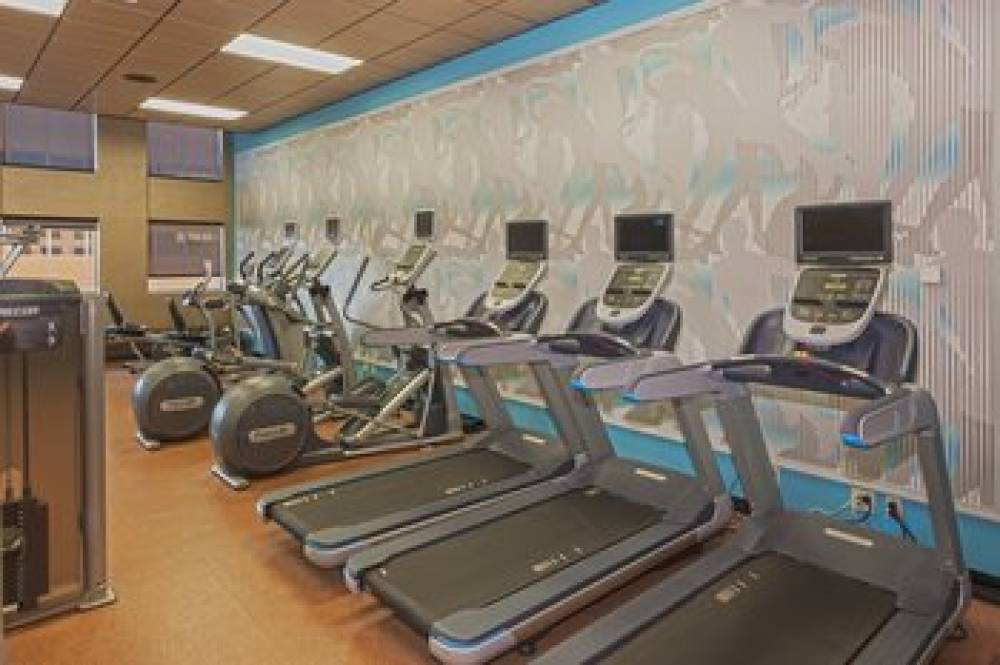 CROWNE PLAZA MSP AIRPORT MALL BY IH 10