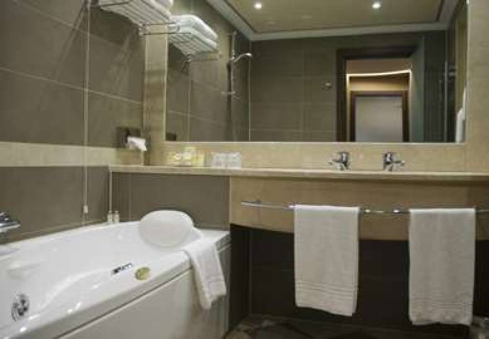 CRUISE HOTEL 2