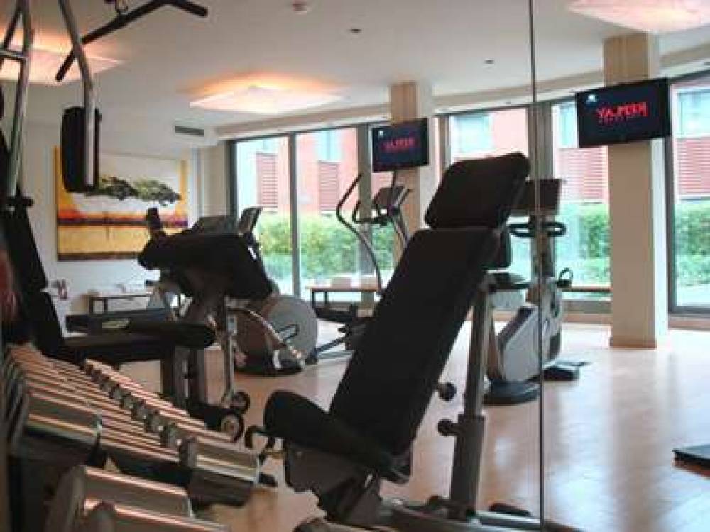 CRUISE HOTEL 5