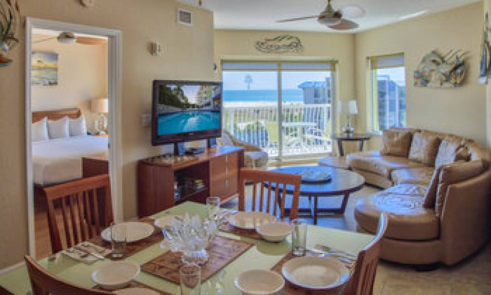 CRYSTAL PALMS BEACH RESORT 7