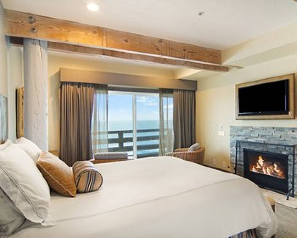 CYPRESS INN 4